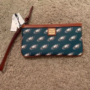 NWT! Dooney & Bourke Eagles Wristlet